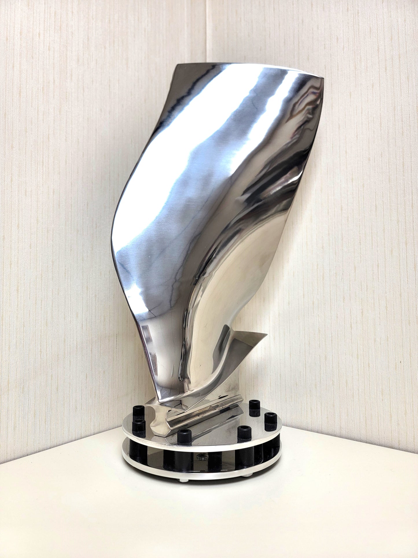Gulfstream G650 Polished Rolls Royce Jet Engine Blade Statue.