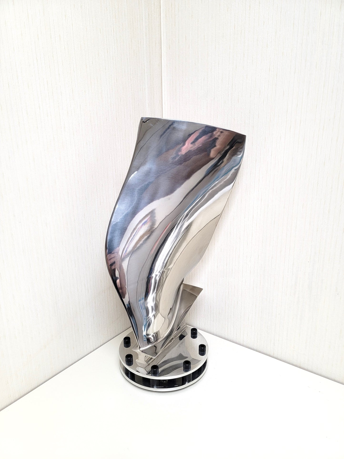 Gulfstream G650 Polished Rolls Royce Jet Engine Blade Statue.