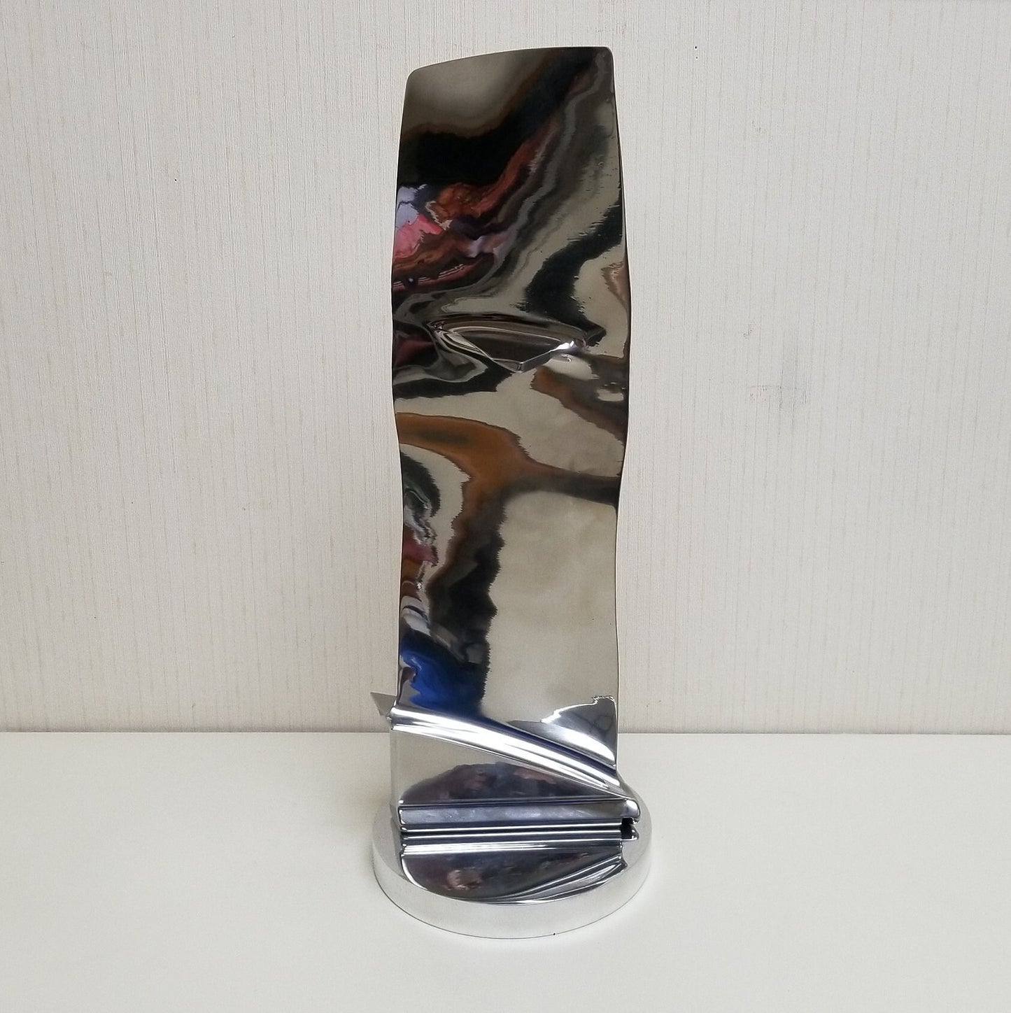Boeing 707 MD-80 Pratt & Whitney JT8D-200 Jet Engine Blade with Stand.